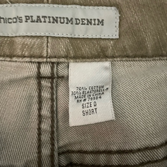 Trendy Size 0S Chicos Platinum Denim In A‎ Earthy Green Wash - Picture 4 of 7